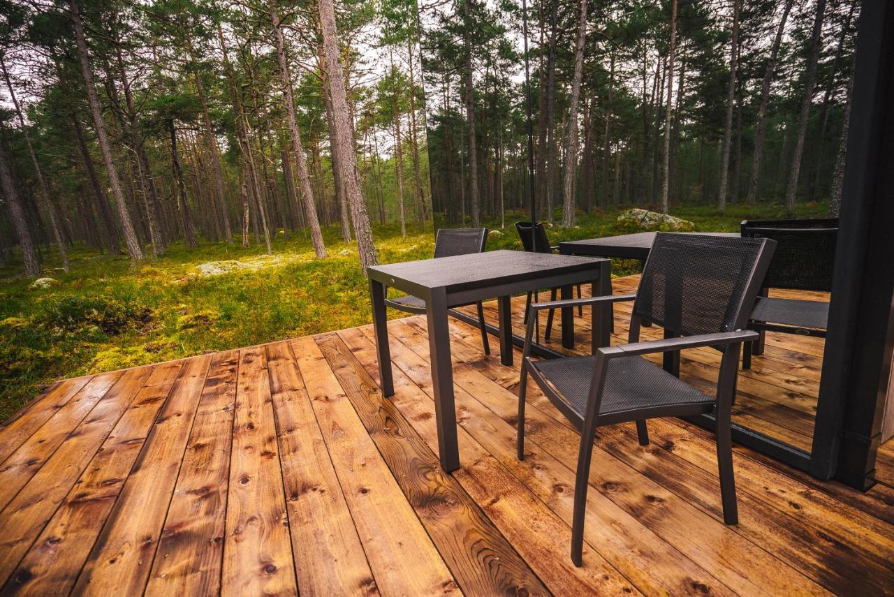 Oeoed Hoetels Rooslepa - Fika, Mysa , Skoent-With Sauna Exteriör bild