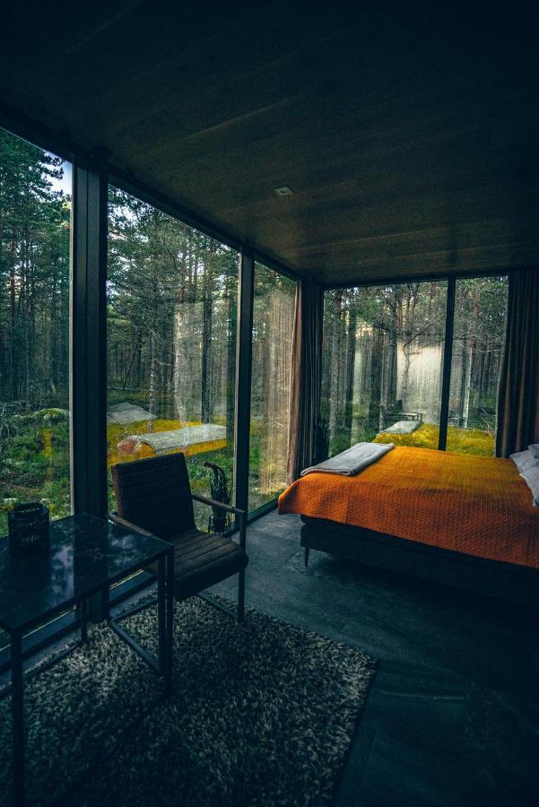 Oeoed Hoetels Rooslepa - Fika, Mysa , Skoent-With Sauna Exteriör bild