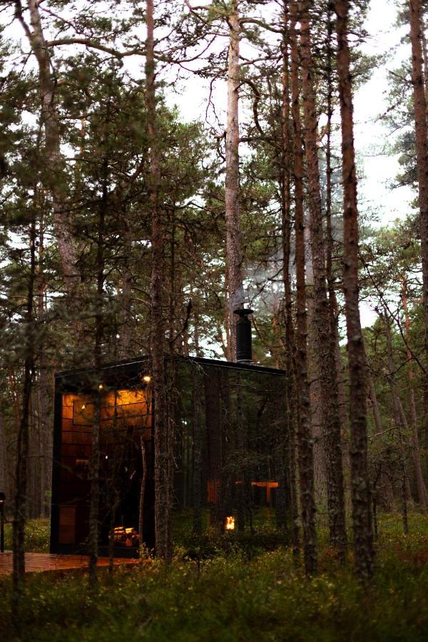 Oeoed Hoetels Rooslepa - Fika, Mysa , Skoent-With Sauna Exteriör bild