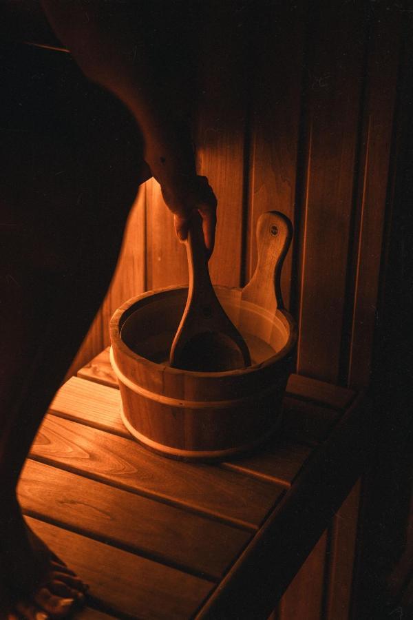 Oeoed Hoetels Rooslepa - Fika, Mysa , Skoent-With Sauna Exteriör bild